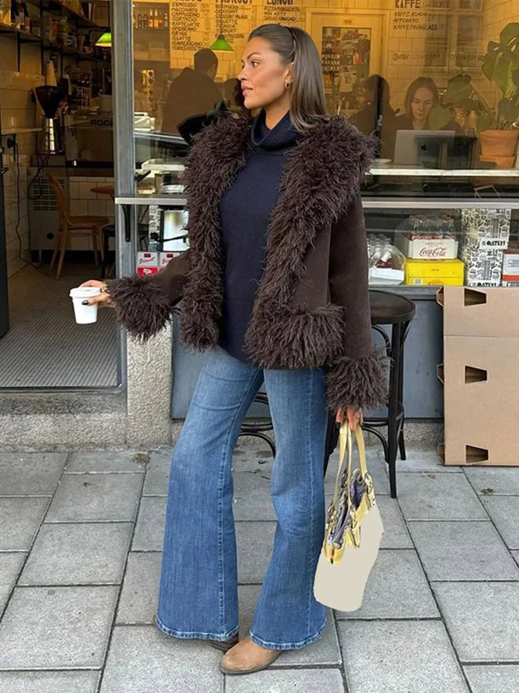 Daisy Plush Faux Fur Coat - Image 5