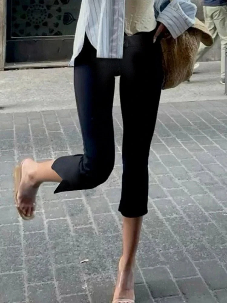 Juliette Black Capris Pants - Image 3